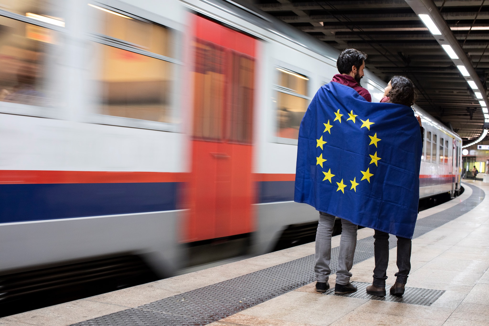 Европейската комисия предлага по-голяма координация за безопасно пътуване в ЕС